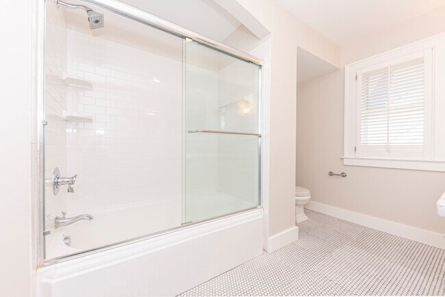 Building Photo - 1111 Olivia Ave