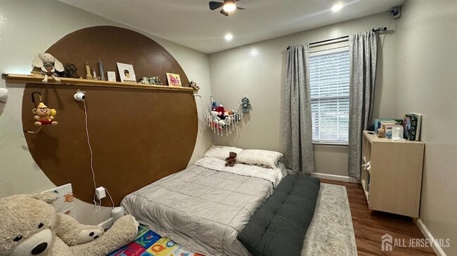 Building Photo - 8 Cosgrove Ct