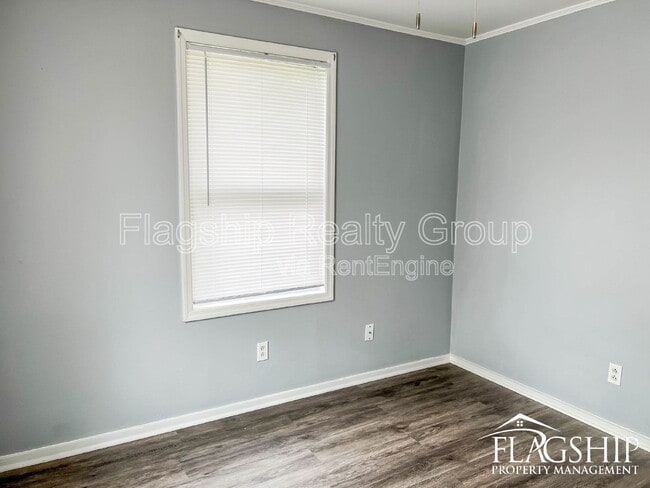 Building Photo - 122 Blaire Ln