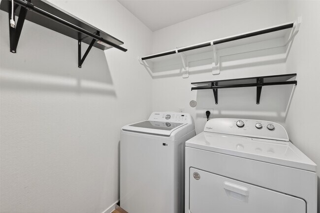 Building Photo - 3039 Ash Ray Dr