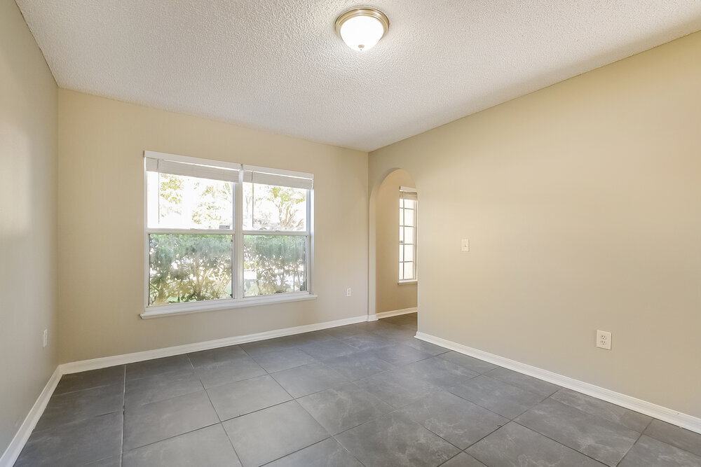 Building Photo - 336 Pleasant Gardens Dr