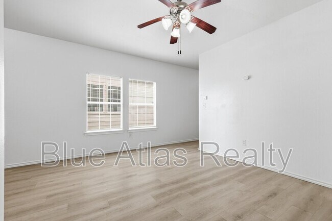 Building Photo - 908 Drexel St