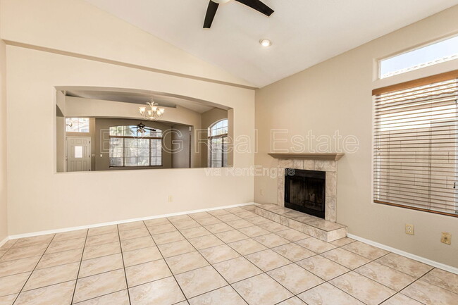 Building Photo - 16617 S 14th St