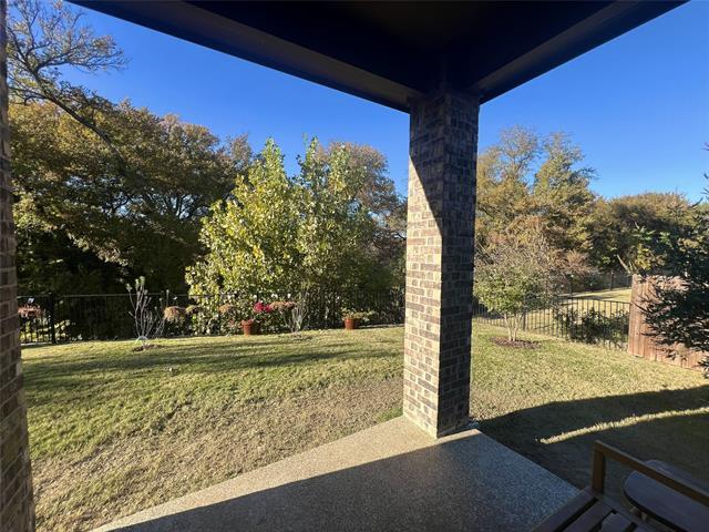 Building Photo - 1320 Villalonga Dr