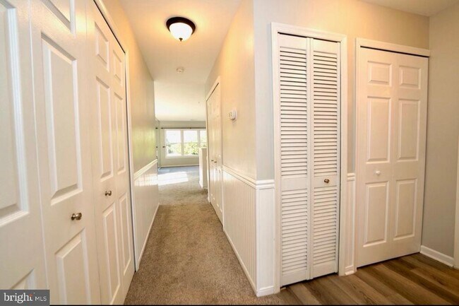 Building Photo - 5630 Ringwood Dr