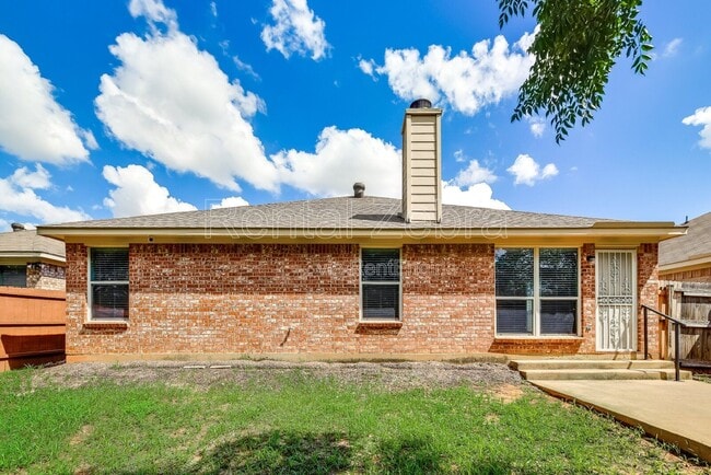 Building Photo - 109 Flyaway Ln