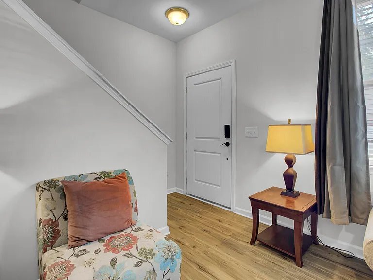 Building Photo - 1052 Lexi Ct