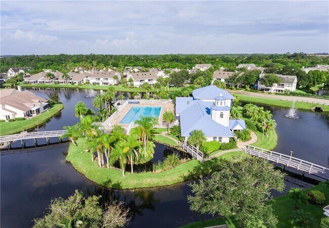 Building Photo - 1820 Waterford Dr