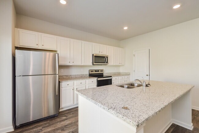 Building Photo - 621 Moorings Ave