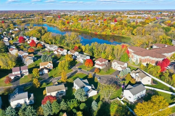 Building Photo - 943 Earley Lake Curve