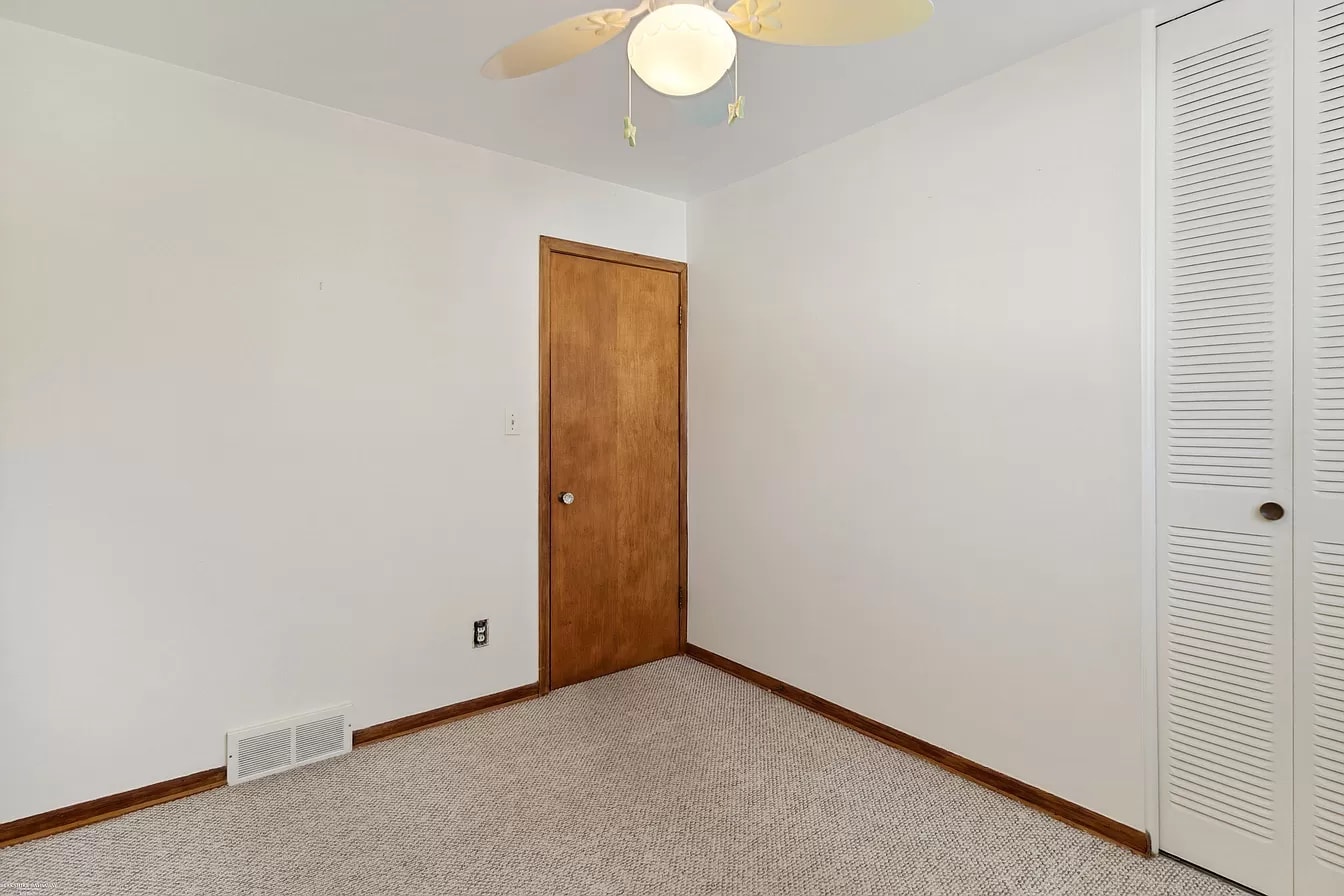 Building Photo - 25100 Marilyn Ave