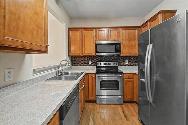 Building Photo - 118 Wiley Parc Cir