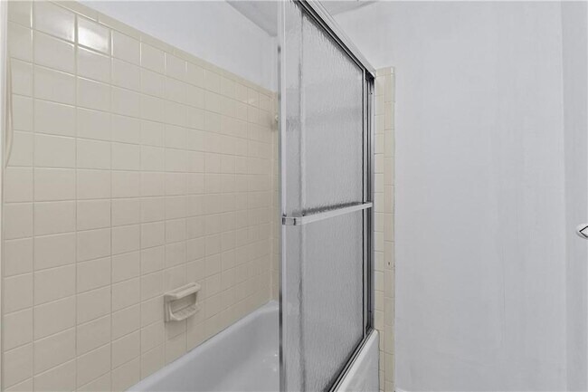 Building Photo - 755 Nile Dr