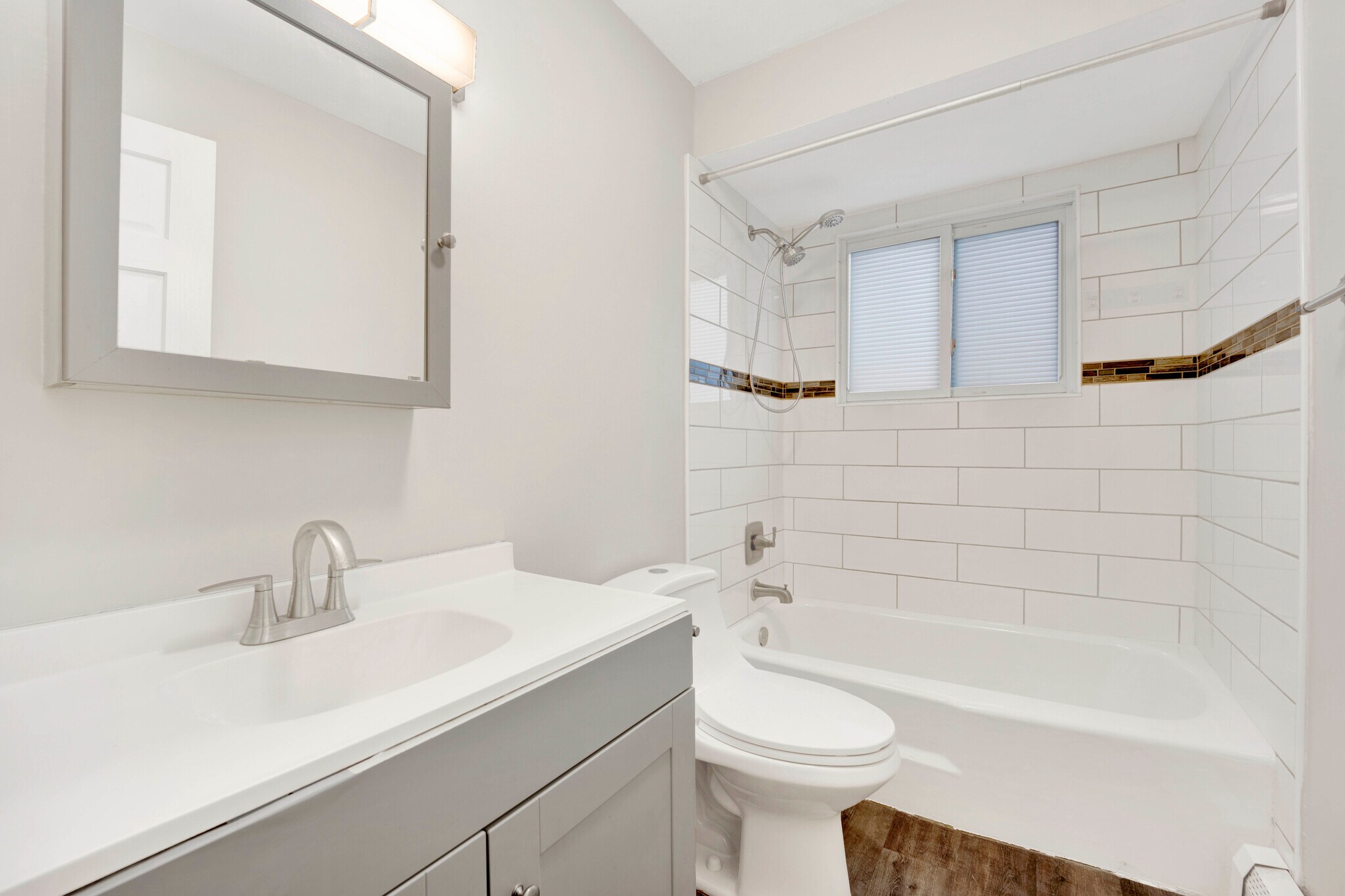 Building Photo - 10339 McVicker Ave