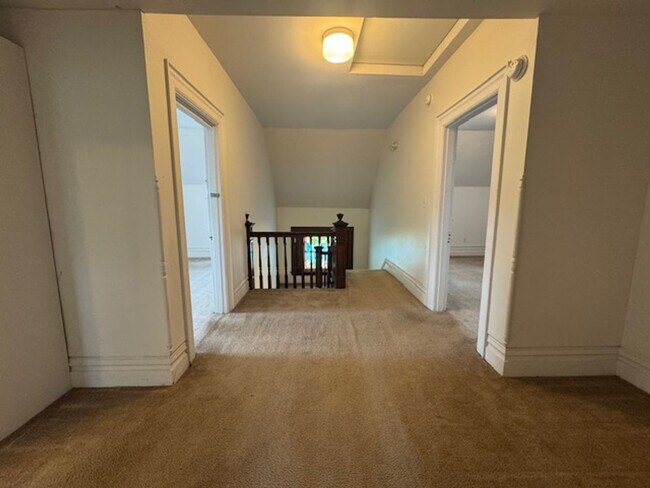 Building Photo - 4821 Centre Ave