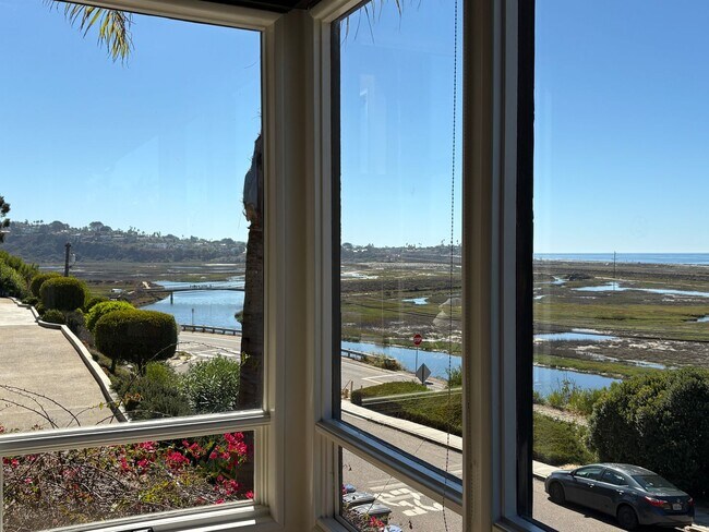 Building Photo - Manchester Duplex