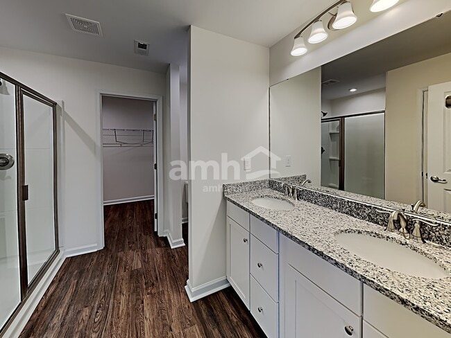 Building Photo - 5029 Twin River Dr