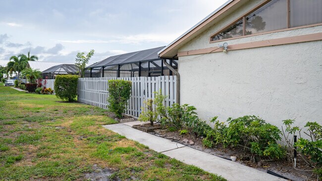 Building Photo - 8844 Marge Ct