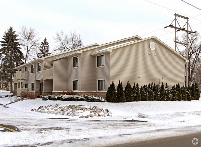Primary Photo - Meadowbrook Apartments