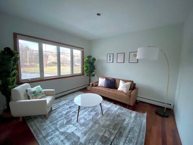 Building Photo - 34 Summer St