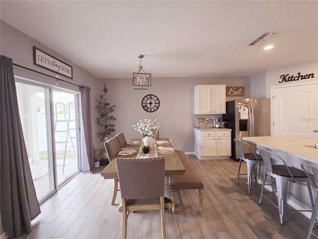 Building Photo - 3180 Royal Tern Dr