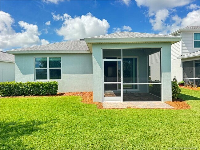 Building Photo - 10214 SW Captiva Dr