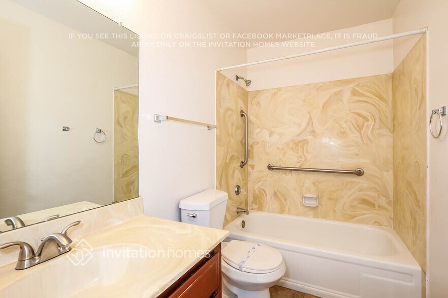 Building Photo - 5416 W Diana Ave