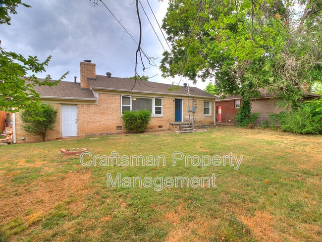 Building Photo - 1414 Oxford Way