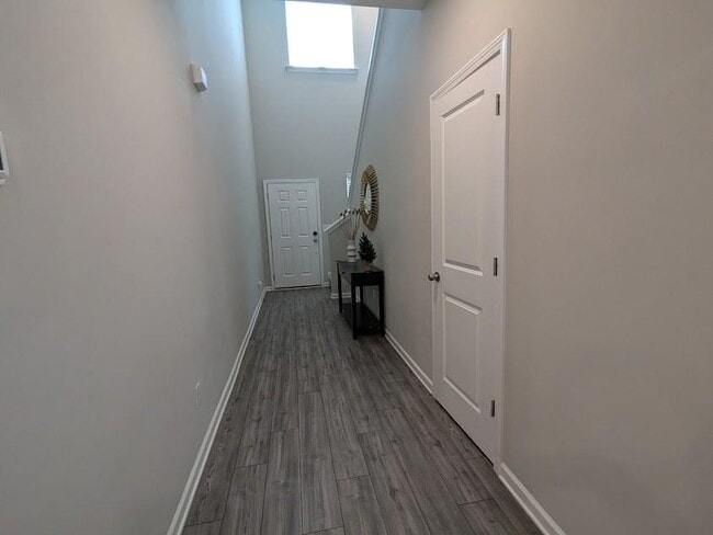 Building Photo - 94 Wynn Wy