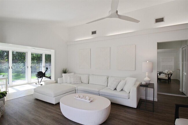Building Photo - 6416 Wood Owl Cir