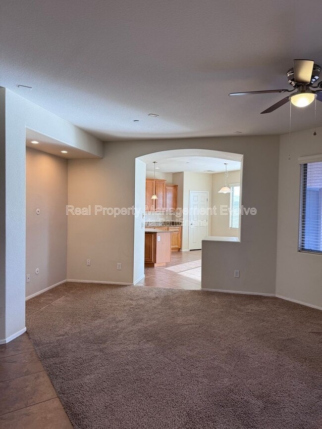 Building Photo - 13601 W Verde Ln