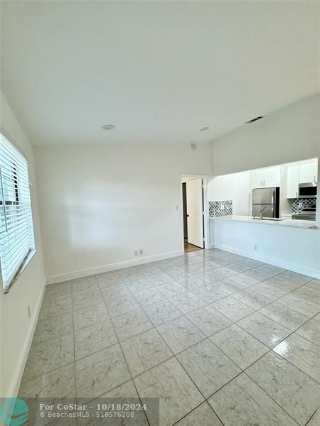 Building Photo - 9480 Boca Cove Cir