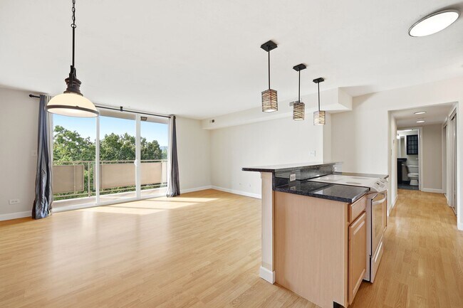 Building Photo - 1800JPA #912