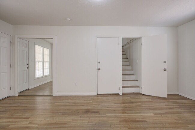 Building Photo - 821 NW 48th St