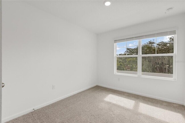 Building Photo - 377 Grand Pne Ln