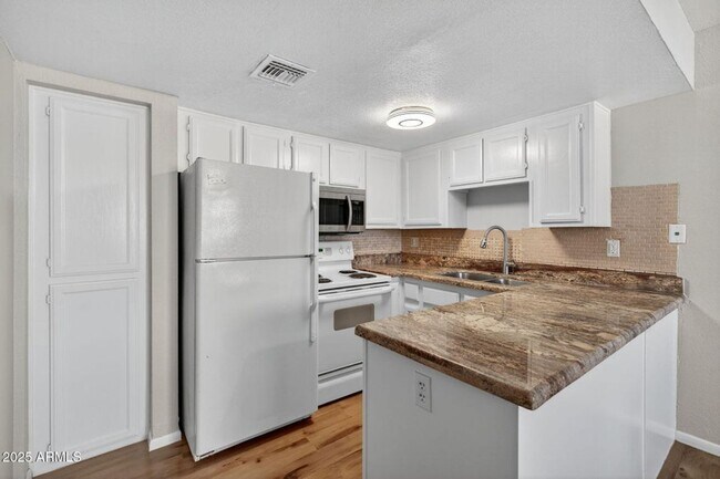 Building Photo - 21622 N 23rd Ave