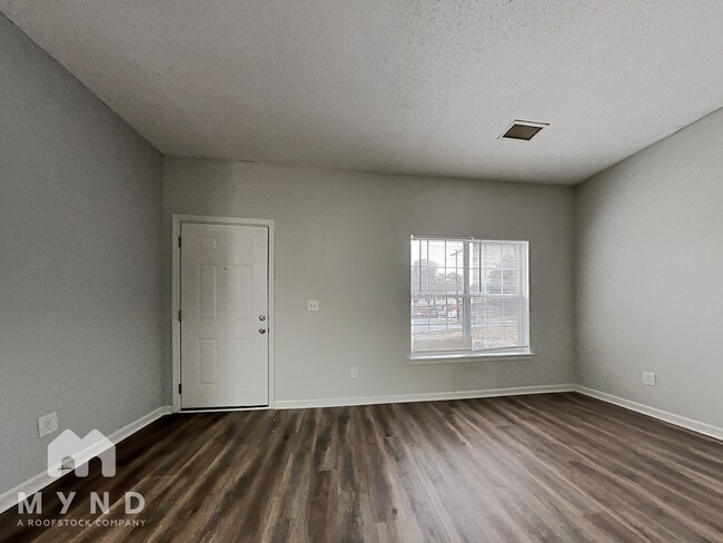 Building Photo - 4316 Hovis Rd