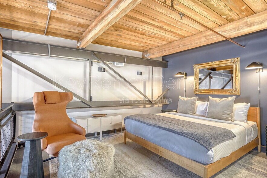 Building Photo - 1111 Osage St