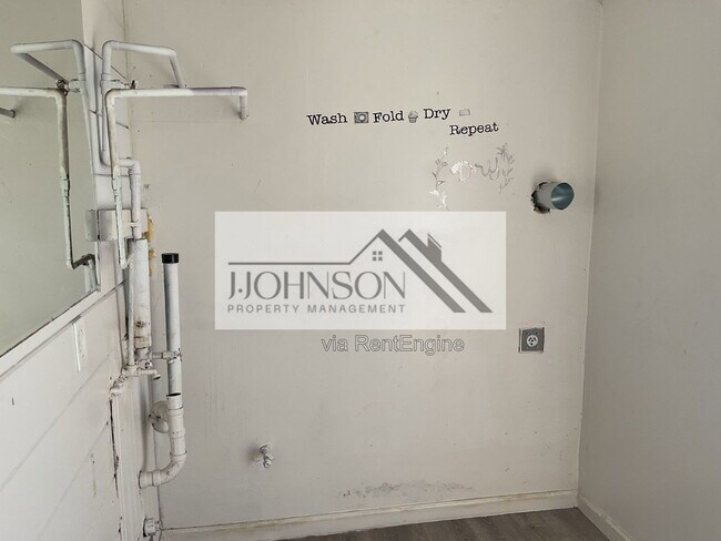 Building Photo - 214 W Carlton Wy