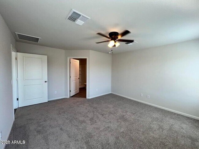 Building Photo - 2048 E Velvet Pl