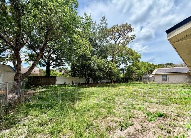 Building Photo - 1228 Pine Sap Ct
