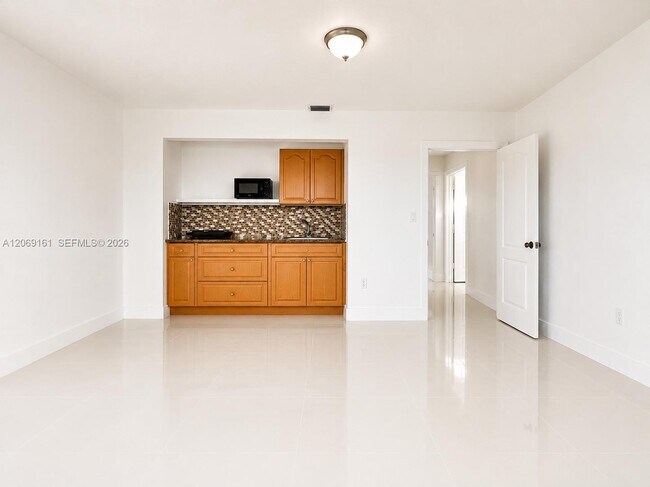 Building Photo - 1063 SW 142nd Ave