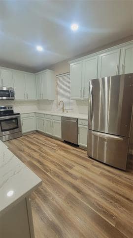 Building Photo - 107 Redwood Ln