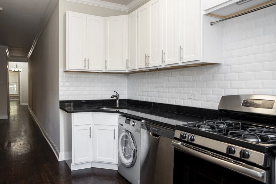 Building Photo - 943 Judson Ave