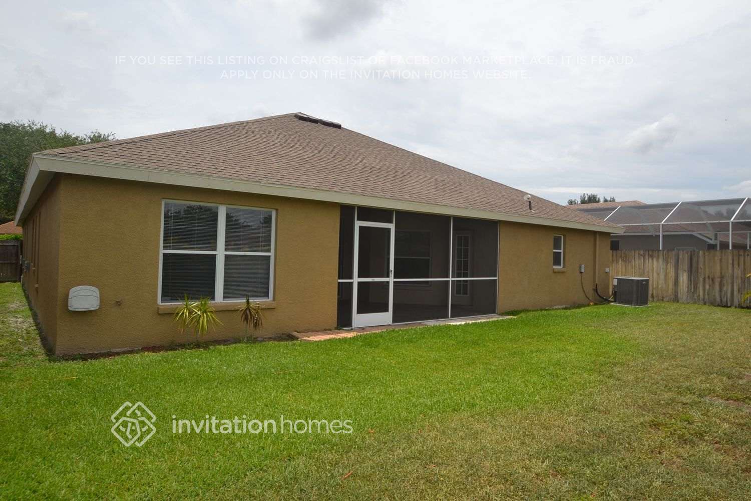 Building Photo - 10547 San Travaso Dr