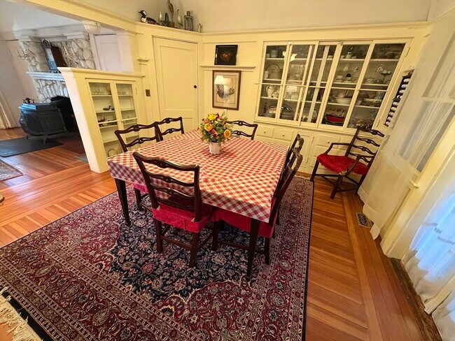 Building Photo - 630 Washington St