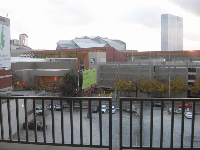 Building Photo - 250 Park Ave W NW