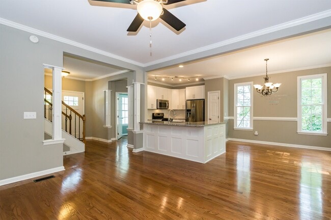 Building Photo - 118 Rustic Pine Ct