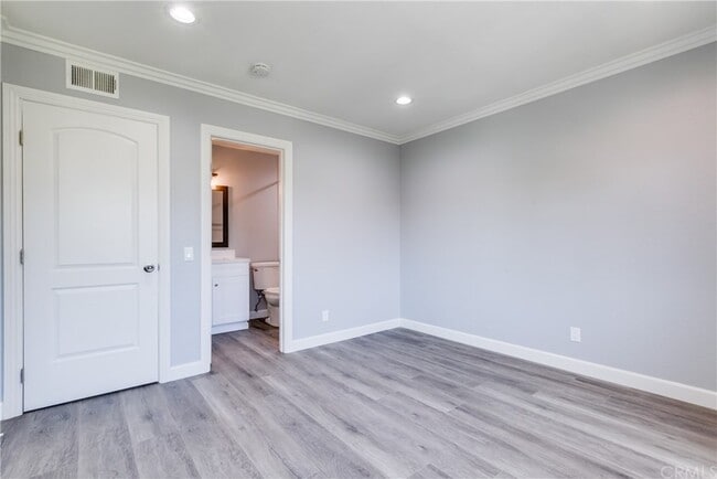 Building Photo - 55 Exeter-