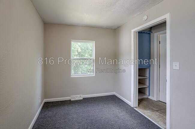 Building Photo - 8718 E Winner Rd